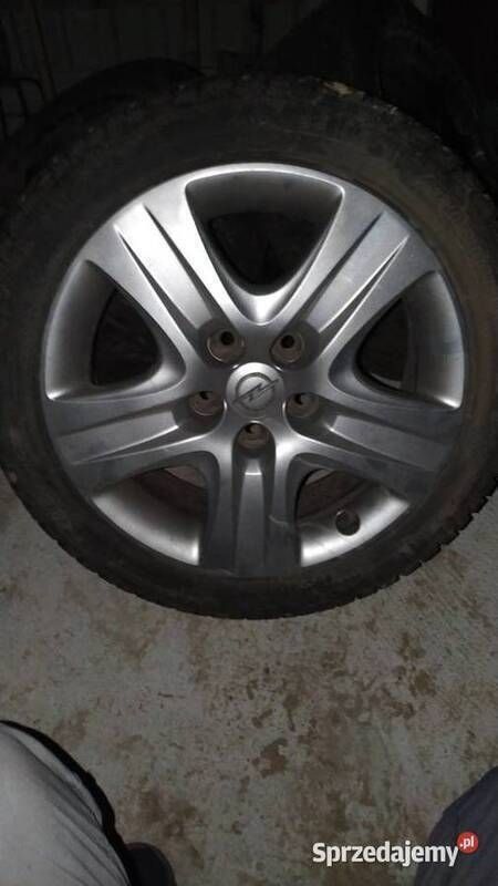 Fioletowy Używany 2013 Opel Insignia Eco Sedan/Limuzyna | 32 000 zł (Uczciwa cena) - Obraz 1/4