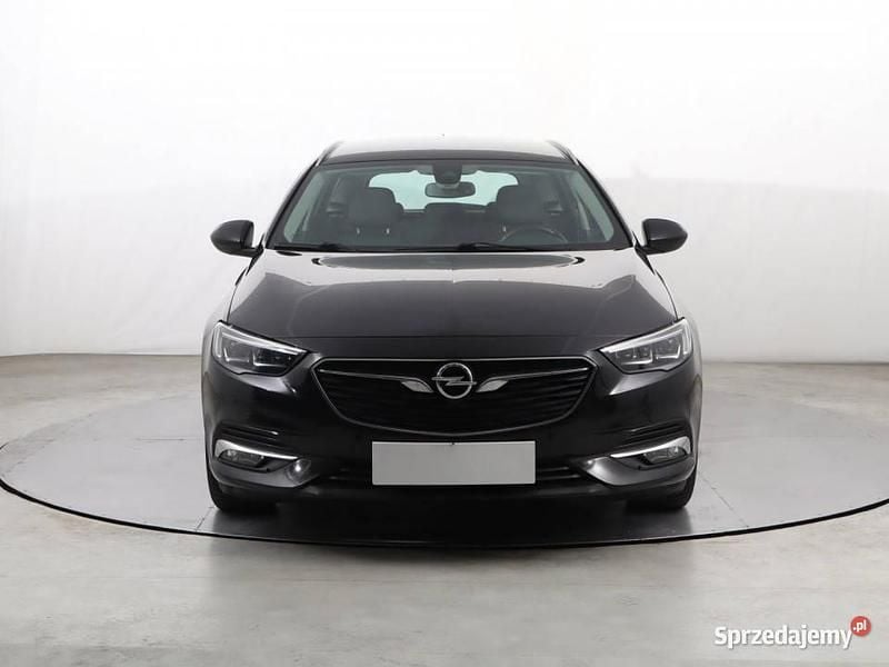 Używany Opel Insignia 165 KM (121 kW) 2020 Czarny Kombi