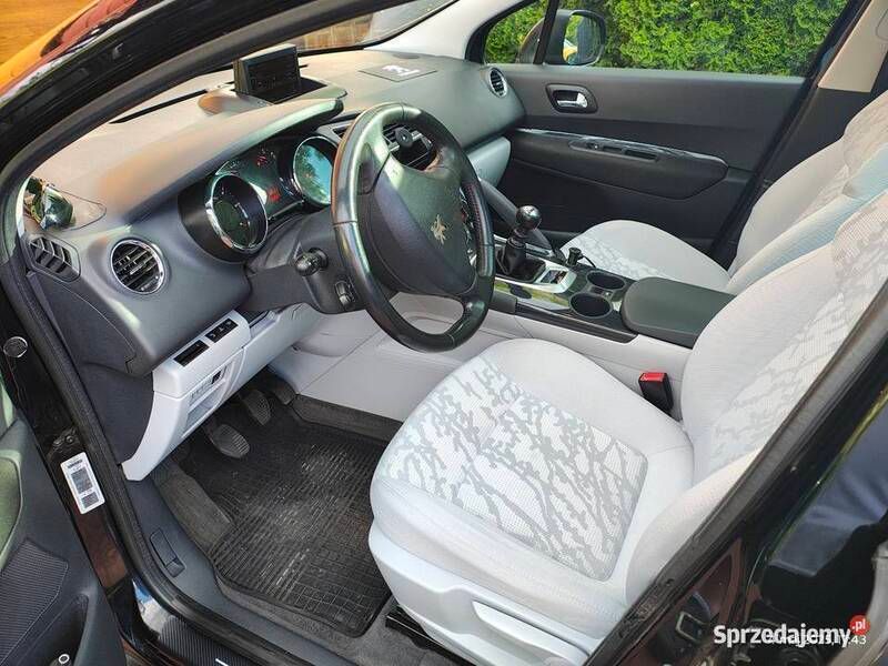 Czarny Używany 2011 Peugeot 3008 SUV | 21 900 zł (Drogi) - Obraz 1/4