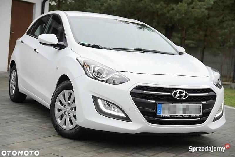 Biały Używany 2016 Hyundai i30 Hatchback | 33 800 zł (Uczciwa cena) - Obraz 1/4