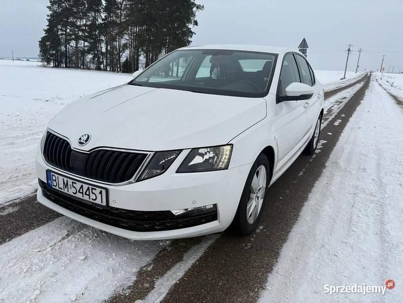 Używany Skoda Octavia 105 KM (77 kW) 2010 Biały Sedan/Limuzyna