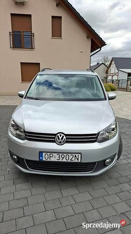 Srebrny Używany 2015 VW Touran Minivan | 37 000 zł (Dobra cena) - Obraz 1/4