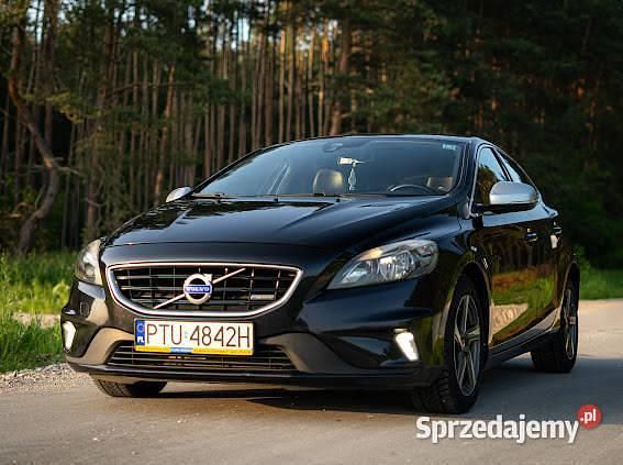 Używany Volvo V40 2014 Czarny Hatchback