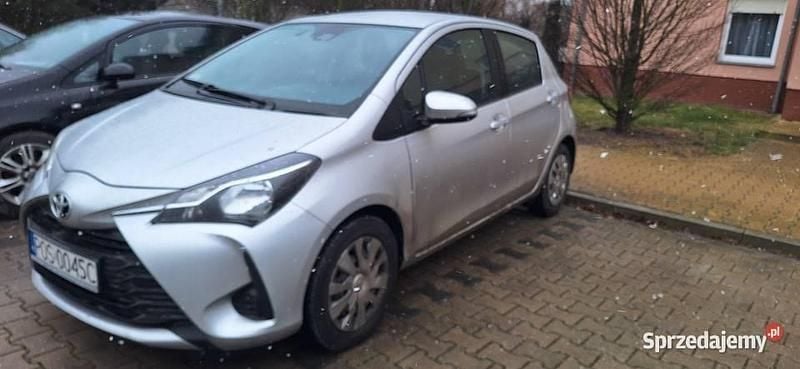 Używany Toyota Yaris 72 KM (52 kW) 2020