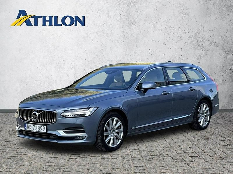 Niebieski jasny (metalik) Używany 2020 Volvo V90 Kombi | 116 200 zł (Dobra cena) - Obraz 1/4