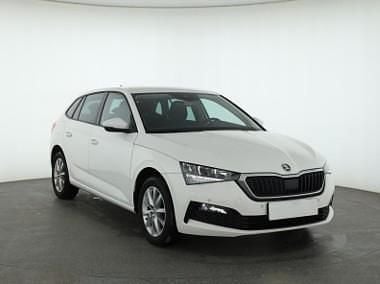 Biały Używany 2021 Skoda Scala Hatchback | 53 999 zł (Dobra cena) - Obraz 1/4