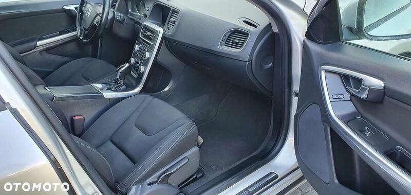 Używany Volvo V60 Ocean Race 2014 Inny kolor Kombi