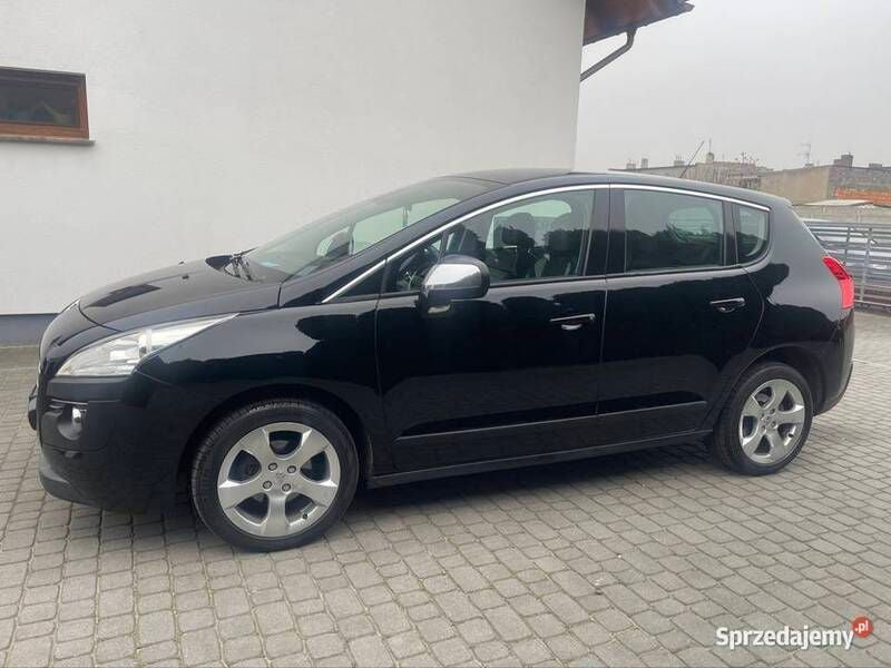 Czarny Używany 2013 Peugeot 3008 SUV | 28 500 zł (Uczciwa cena) - Obraz 1/4