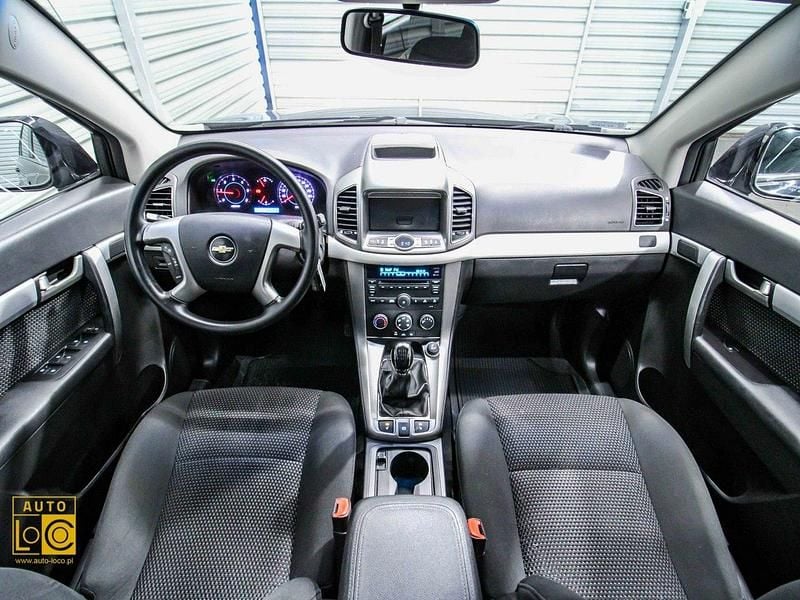 Używany Chevrolet Captiva 163 KM (119 kW) 2011 Czarny (metalik) SUV