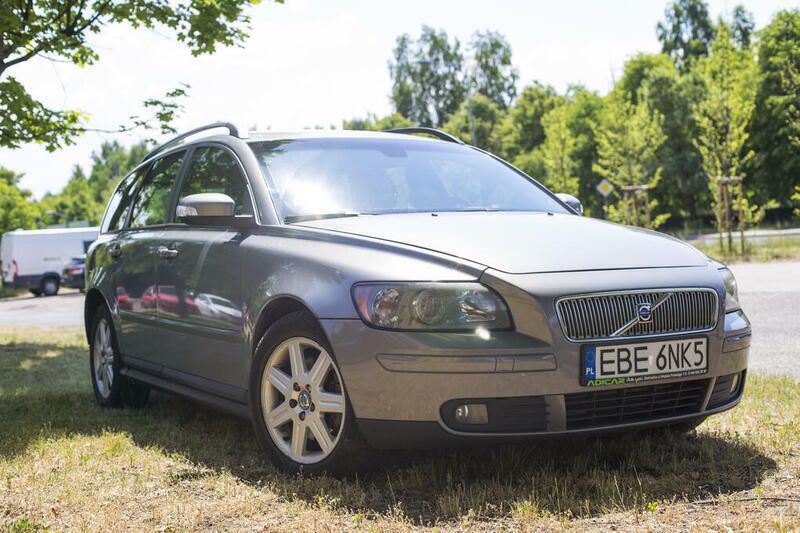 Srebrny Używany 2006 Volvo V50 Kombi | 14 000 zł - Obraz 1/4