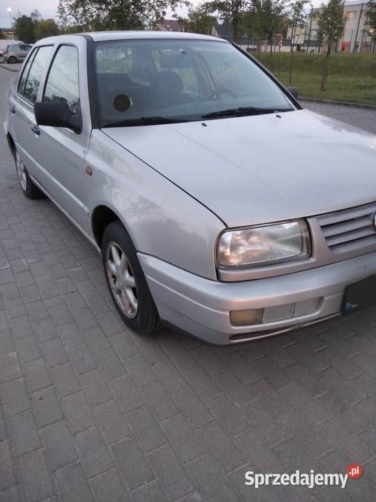 Używany 1997 VW Vento Sedan/Limuzyna | 6700 zł - Obraz 1/4