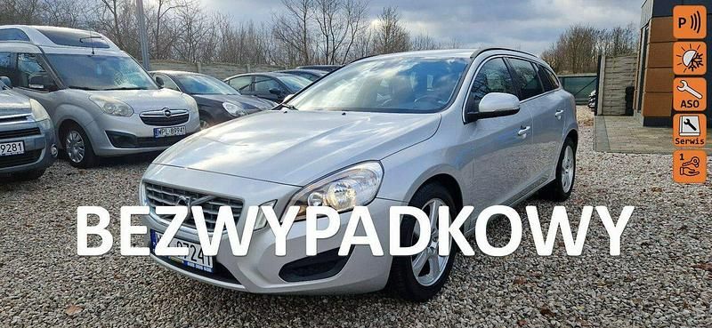 Srebrny Używany 2011 Volvo V60 Kombi | 24 900 zł (Uczciwa cena) - Obraz 1/4