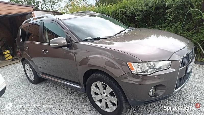 Używany Mitsubishi Outlander Instyle 2010 Beżowy SUV