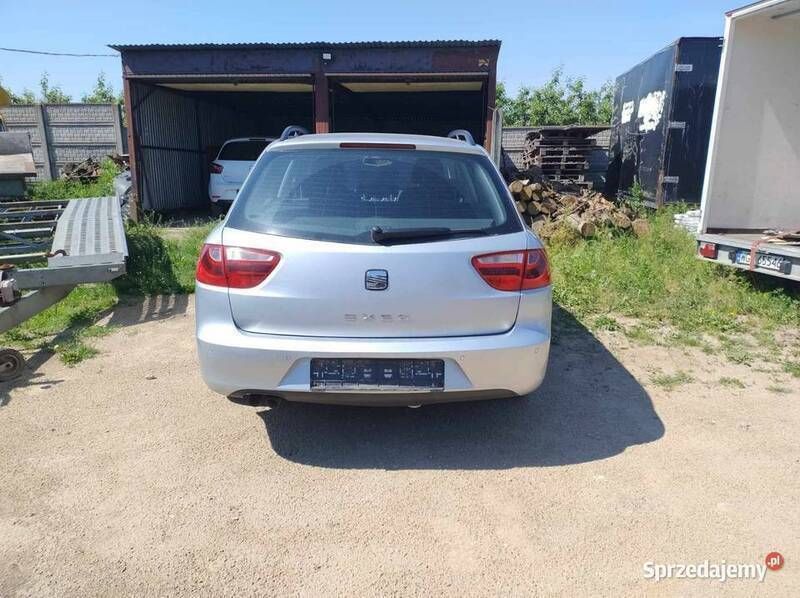 Używany Seat Exeo 2011 Srebrny Sedan/Limuzyna