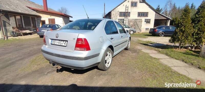Srebrny Używany 1999 VW Bora Sedan/Limuzyna | 3000 zł (Uczciwa cena) - Obraz 1/4