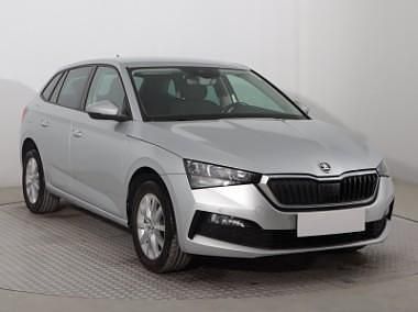 Srebrny Używany 2021 Skoda Scala Hatchback | 48 499 zł (Uczciwa cena) - Obraz 1/4