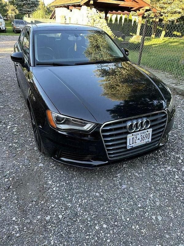 Czarny Używany 2015 Audi A3 Premium Sedan/Limuzyna | 39 000 zł (Uczciwa cena) - Obraz 1/4