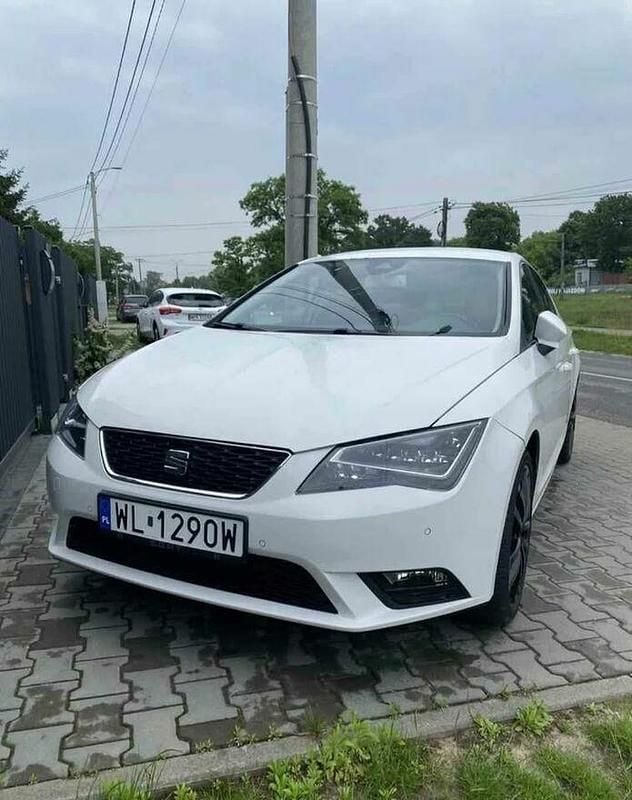 Biały Używany 2015 Seat Leon Sport Hatchback | 30 900 zł - Obraz 1/4