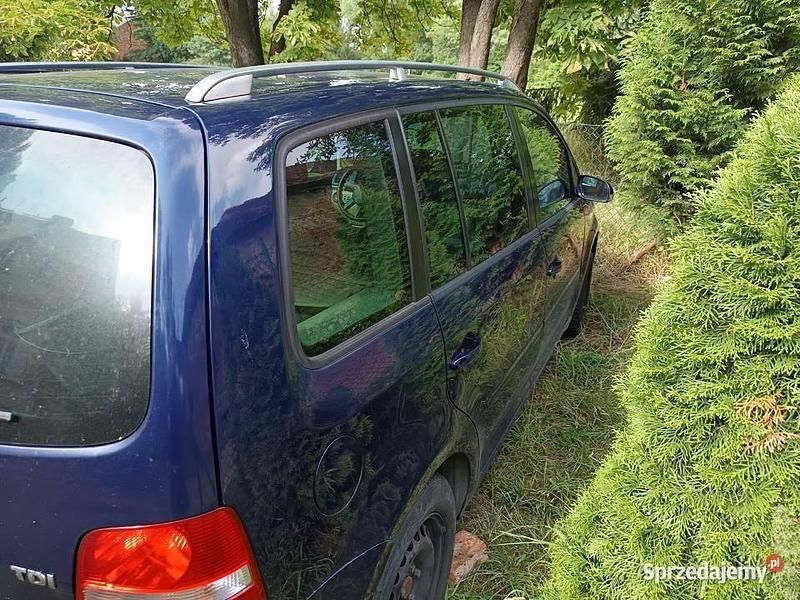 Używany 2004 VW Touran Minivan | 2330 zł - Obraz 1/4