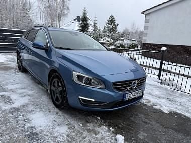 Niebieski Używany 2016 Volvo V60 Kombi | 42 900 zł (Super Cena) - Obraz 1/4