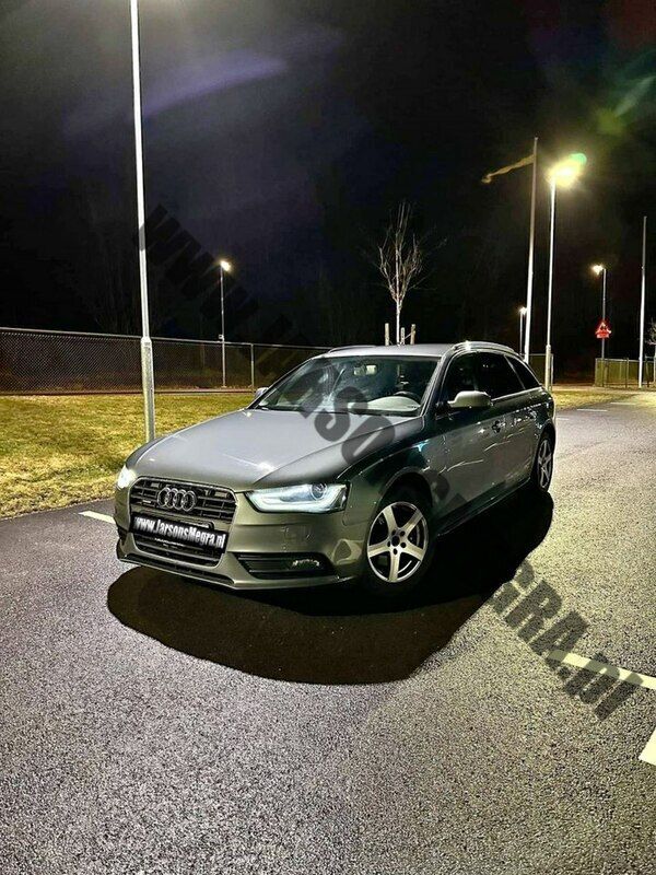 Szary Używany 2013 Audi A4 Kombi | 49 600 zł (Uczciwa cena) - Obraz 1/4