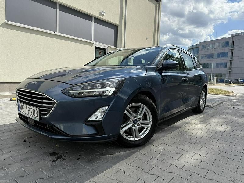 Niebieski jasny (metalik) Używany 2020 Ford Focus Kombi | 39 990 zł (Uczciwa cena) - Obraz 1/4