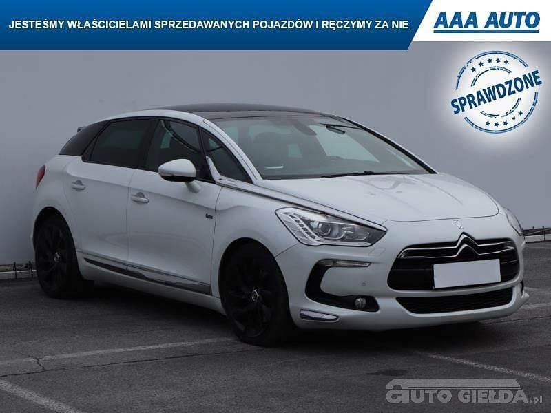 Używany Citroën DS5 2013 Biały Hatchback