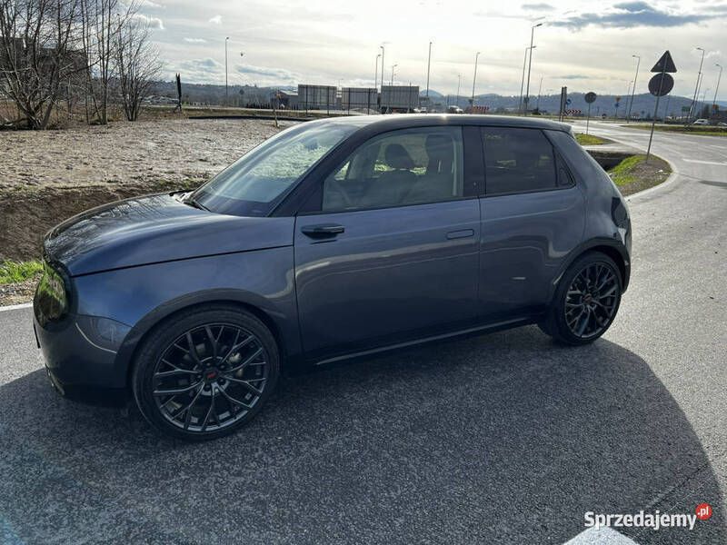 Szary Używany 2022 Honda e Hatchback | 121 770 zł - Obraz 1/4