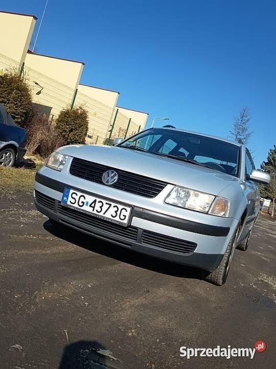 Używany VW Passat 1998 Srebrny Kombi