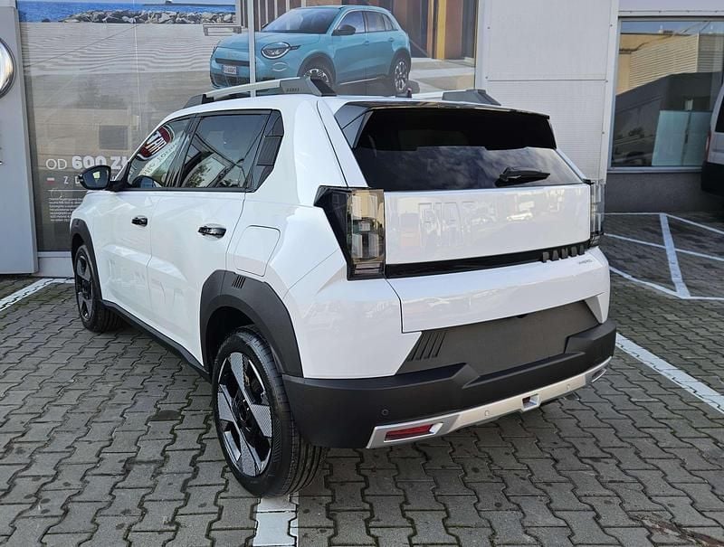 Nowe Fiat Grande Panda La Prima 110 KM (80 kW) 2025 Lakier pastelowy biały gelato Hatchback