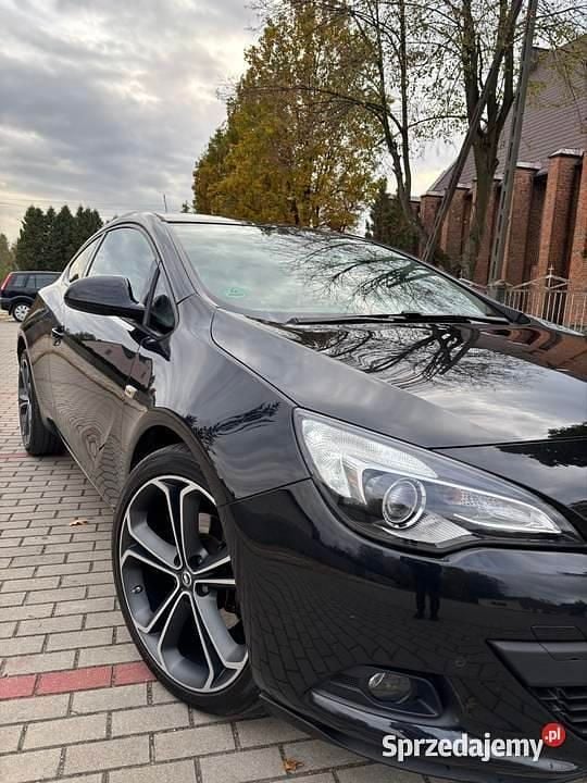 Czarny Używany 2012 Opel Astra GTC Coupe | 34 900 zł (Drogi) - Obraz 1/4