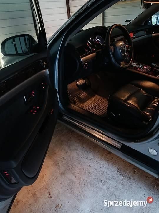 Używany Audi A8 Premium 2006 Szary Sedan/Limuzyna