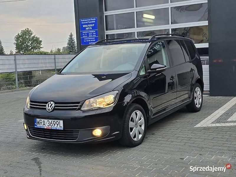 Czarny Używany 2013 VW Touran Minivan | 30 900 zł (Uczciwa cena) - Obraz 1/4
