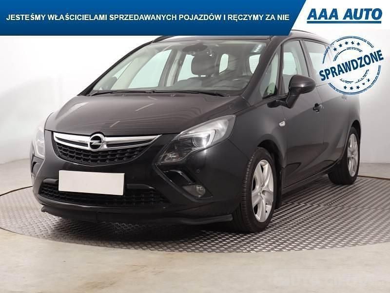 Używany Opel Zafira 2012 Czarny Minivan