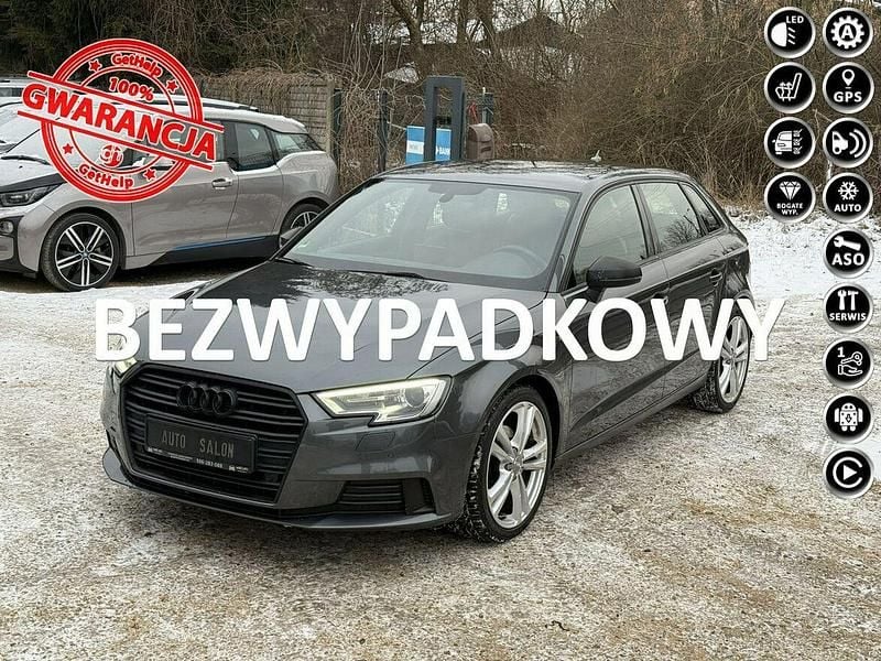 Szary Używany 2017 Audi A3 S-Line Hatchback | 59 800 zł (Dość drogi) - Obraz 1/4