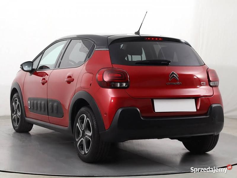 Używany Citroën C3 PureTech 2020 Bordowy Hatchback