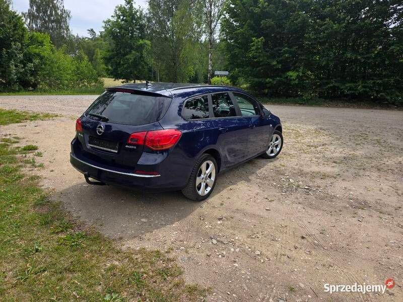 Używany Opel Astra 2016 Granatowy Kombi