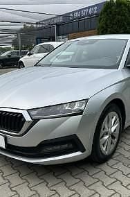 Używany Skoda Octavia 150 KM (110 kW) 2022 Srebrny (metalik) Sedan/Limuzyna