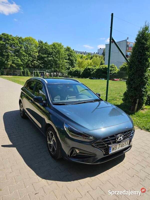 Używany Hyundai i30 120 KM (88 kW) 2022 Granatowy Sedan/Limuzyna