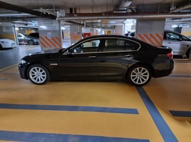 Czarny Używany 2014 BMW 520 Sedan/Limuzyna | 86 100 zł (Dość drogi) - Obraz 1/4