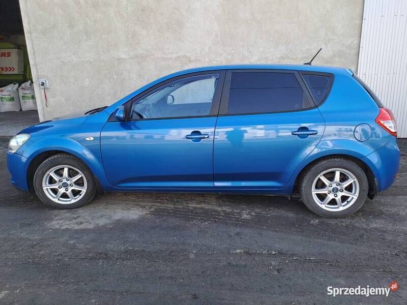 Niebieski Używany 2009 Kia Ceed 2 Hatchback | 18 000 zł (Dość drogi) - Obraz 1/4