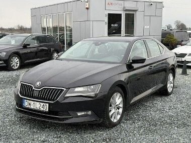 Czarny Używany 2016 Skoda Superb Style Sedan/Limuzyna | 44 900 zł (Super Cena) - Obraz 1/4