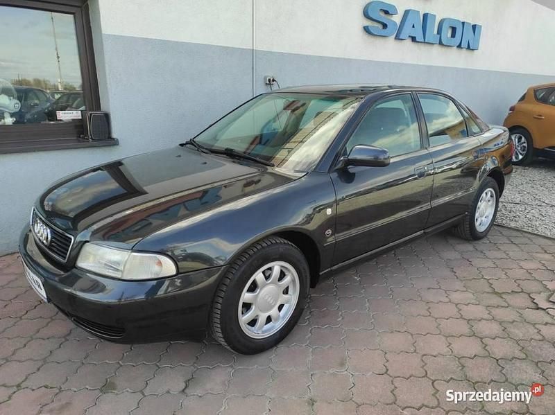 Czarny Używany 1997 Audi A4 Sedan/Limuzyna | 6900 zł - Obraz 1/4