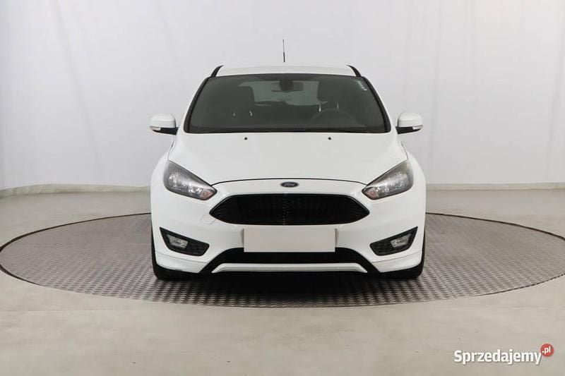 Biały Używany 2016 Ford Focus Hatchback | 43 999 zł (Drogi) - Obraz 1/4