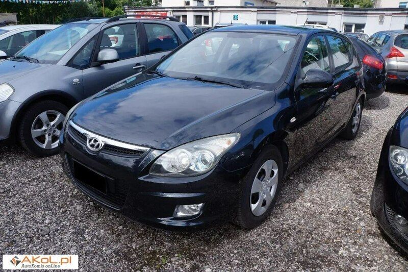 Czarny (metalik) Używany 2010 Hyundai i30 Sedan/Limuzyna | 21 900 zł - Obraz 1/4