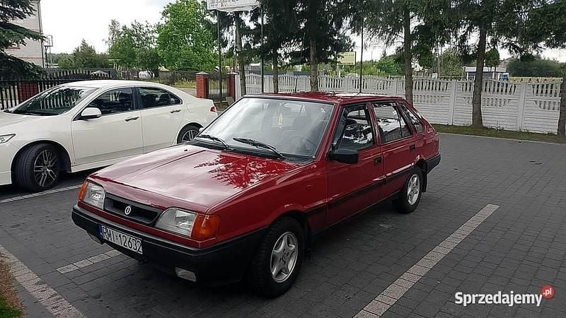 Wiśniowy Używany 1995 FSO Polonez Hatchback | 25 000 zł - Obraz 1/4