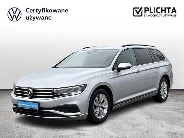Używany 2020 VW Passat Kombi | 64 900 zł - Obraz 1/4