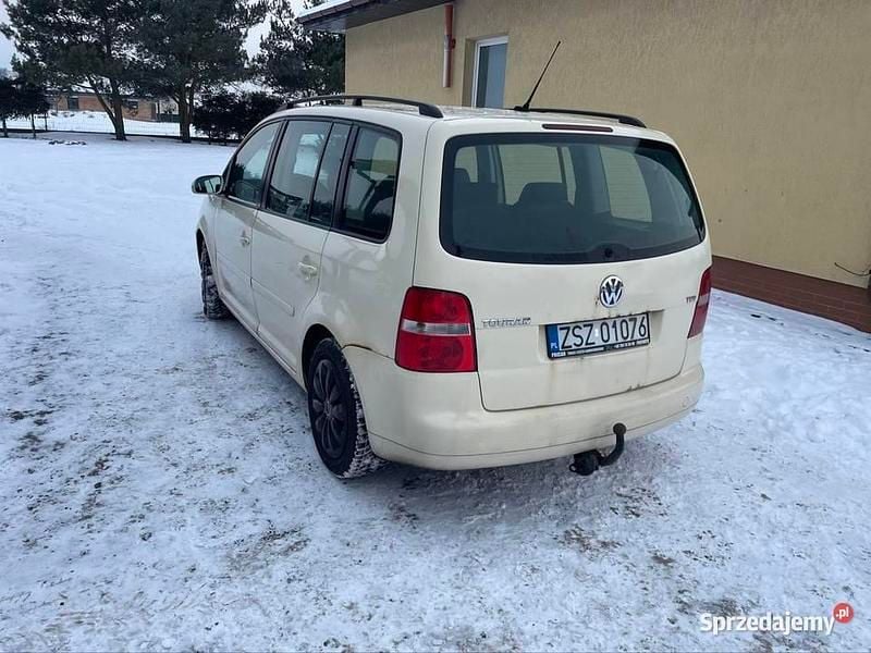 Używany VW Touran 2006 Beżowy Minivan