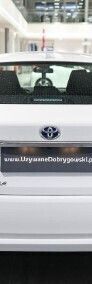 Używany Toyota Corolla Comfort 122 KM (89 kW) 2019 Biały Sedan/Limuzyna
