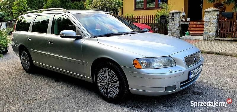 Używany Volvo V70 2008 Srebrny Kombi